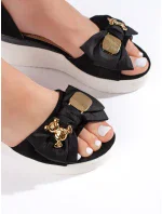 Designové černé dámské sandály na klínku Designové černé dámské sandály na klínku