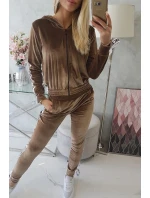 Velurová souprava s ozdobnými stuhami hnědá Velurová souprava s ozdobnými stuhami hnědá