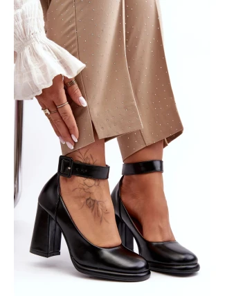Lodičky na vysokém podpatku s přezkou, černá Idovana
