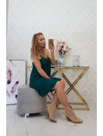 Šaty s tenkým páskem zelené