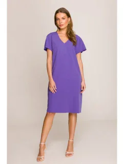 S392 Šaty uvolněného střihu s výstřihem do V - fialové