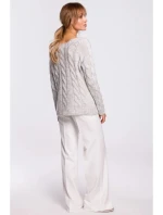 Svetr s výstřihem Bateau M511 šedý - Moe Svetr s výstřihem Bateau M511 šedý - Moe