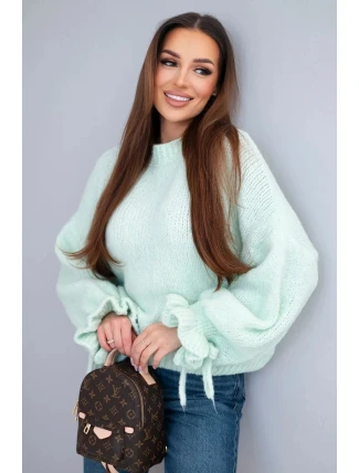 Dámský svetr s přídavkem mohairu s hrubým pletením a ozdobnými rukávy mátový