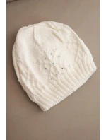 Dámská zimní čepice s vlnou a ozdobným pletením s perličkami K470 ecru