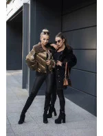 Hnědá krátká dámská oversize bunda se širokými rukávy (J9-016) Hnědá krátká dámská oversize bunda se širokými rukávy (J9-016)