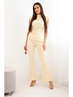 Dámský komplet s nařasenou blůzkou a širokými kalhotami žlutý