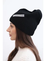 Dámská zimní vlněná čepice s ozdobným páskem zirkonů K402 černá