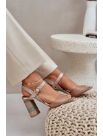 Kožené elegantní sandály na podpatku tmavě béžové Laura Messi 2136