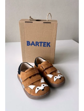 Kožené polobotky Barefoot dětské s motivem lišky Bartek 8600563 světle hnědé Kožené polobotky Barefoot dětské s motivem lišky Bartek 8600563 světle hnědé