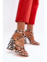 Moderní sandály na podpatku černo-bílé Josette