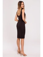 M667 Šaty Shaeth s ozdobným řetízkem na zádech - černé