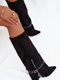 Dámské wsuwané kozačky nad koleno na sloupkovém podpatku s ozdobným páskem Jolivine – černé