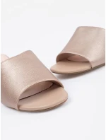 Pěkné hnědé dámské  nazouváky Obcas