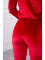 Velurová souprava se záhyby na zadní straně červená
