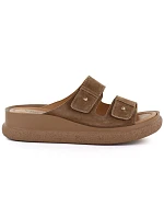 Dámské kožené žabky na platformě hnědé Vinceza 66916