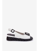 Kožené dámské sandály na klínu s ozdobou Artiker 56C2157 bílé Kožené dámské sandály na klínu s ozdobou Artiker 56C2157 bílé