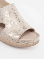 Moderní dámské  sandály Jasnobeżowy na plochém podpatku