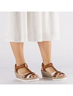 Hnědé dámské sandály na platformě Rieker 61995-81 Hnědé dámské sandály na platformě Rieker 61995-81