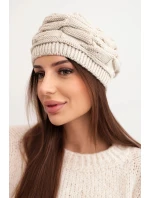 Dámská zimní čepice z vlny s ozdobným vzorem a kamínky K397 béžová