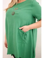 Dámské bavlněné šaty Plus Size s prodlouženým zadním dílem a kapsou zelená