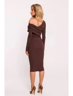 Asymetrické úpletové šaty M820 hnědé - Moe Asymetrické úpletové šaty M820 hnědé - Moe