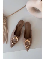 Dámské nazouváky Mule s ozdobným zlatým detailem tmavě béžové Galvella