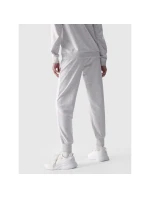 Dámské tepláky typu jogger 4F 4FWMM00TTROF0945-27M