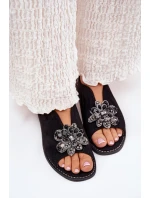 Dámské Sandály Na Plochém Podpatku S Ozdobou S.Barski KV27-001 Černé Dámské Sandály Na Plochém Podpatku S Ozdobou S.Barski KV27-001 Černé