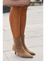 Zateplené dámské kotníkové boty na jehlovém podpatku eko semiš béžové Belisse