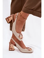 Kožené dámské sandály na podpatku s přezkou D&A LZ61-2010 Béžové Kožené dámské sandály na podpatku s přezkou D&A LZ61-2010 Béžové