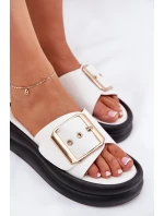 Dámské sandály na masivní platformě s ozdobnou přezkou bílé Zelori