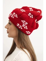 Dámská zimní pletená čepice se vzorem sněhových vloček K463 červená Dámská zimní pletená čepice se vzorem sněhových vloček K463 červená