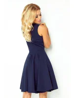 Tmavě modré šaty s výstřihem ve tvaru srdce model 4976613