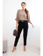 Dámské viskózové kalhoty s páskem a zúženými nohavicemi černé