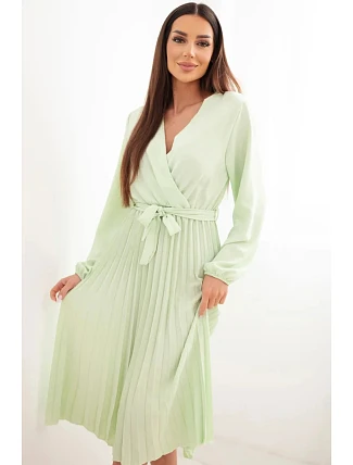 Šaty na zavazování s plisovaným spodkem jablečný Šaty na zavazování s plisovaným spodkem jablečný
