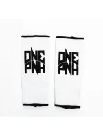 Pružný chránič kotníku 'ONE PUNCH' 08256-01M - Masters