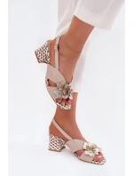 Kožené Dámské Sandály Na Podpatku S Květinami Béžové Laura Messi 2950 Kožené Dámské Sandály Na Podpatku S Květinami Béžové Laura Messi 2950