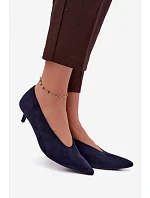 Kožené lodičky s kitten heel v tmavě modré Nuretta Kožené lodičky s kitten heel v tmavě modré Nuretta