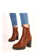 Boty na podpatku  model 220578 Solea