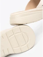 Klasické Jasnobeżowy  nazouváky dámské platforma