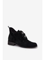 Semišové dámské polobotky s ozdobnými květinami Zazoo 3080 Černé Semišové dámské polobotky s ozdobnými květinami Zazoo 3080 Černé