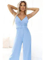 593-2 Elegantní overal s obálkovým výstřihem, širokými nohavicemi a páskem - MODRÝ