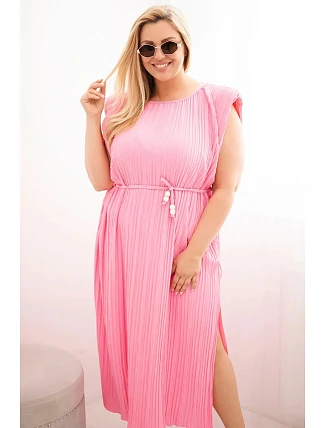 Dámské šaty plus size z viskózy, plisované s vázáním světle růžová