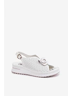 Kožené dámské sandály s ozdobným detailem bílé Deliva