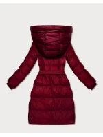 Prošívaná zimní bunda ve vínové bordó barvě s páskem J Style (5M3253-1) Prošívaná zimní bunda ve vínové bordó barvě s páskem J Style (5M3253-1)