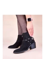 Boty na podpatku model 221024 Solea Boty na podpatku model 221024 Solea