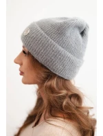 Dámská zimní čepice chlupatá s ozdobným knoflíkem tmavě šedá Dámská zimní čepice chlupatá s ozdobným knoflíkem tmavě šedá