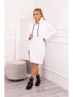 Šaty s kapucí a bočním rozparkem bílé Šaty s kapucí a bočním rozparkem bílé