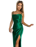DIANE - Dlouhé dámské saténové šaty v lahvově zelené barvě s rozparkem na noze 483-1