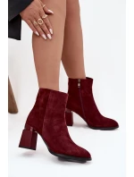 Dámské kotníkové boty z přírodního semiše na sloupkovém podpatku D&A – bordó